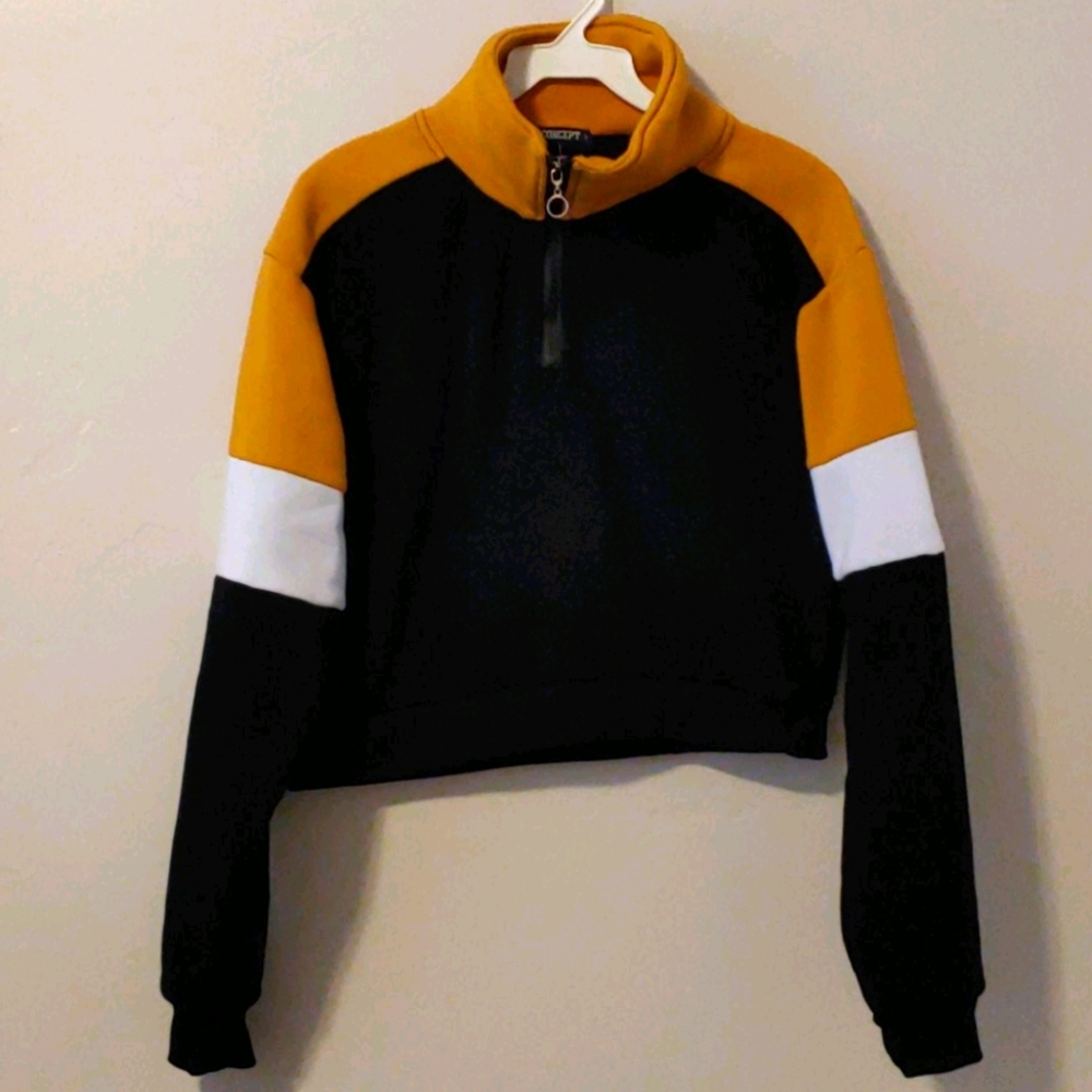 JUNIOR GIRLS SZ SMALL CROP SWEATSHIRT